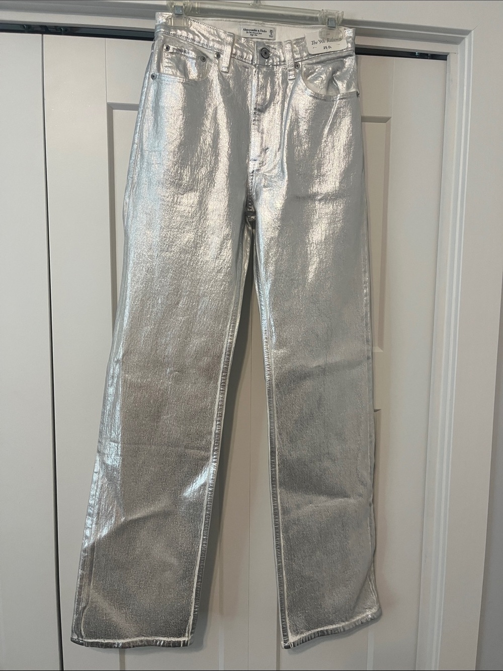 Abercrombie & Fitch 25 0 L 0L High-Rise
'90s Relaxed Jeans Metallic Silver NWT